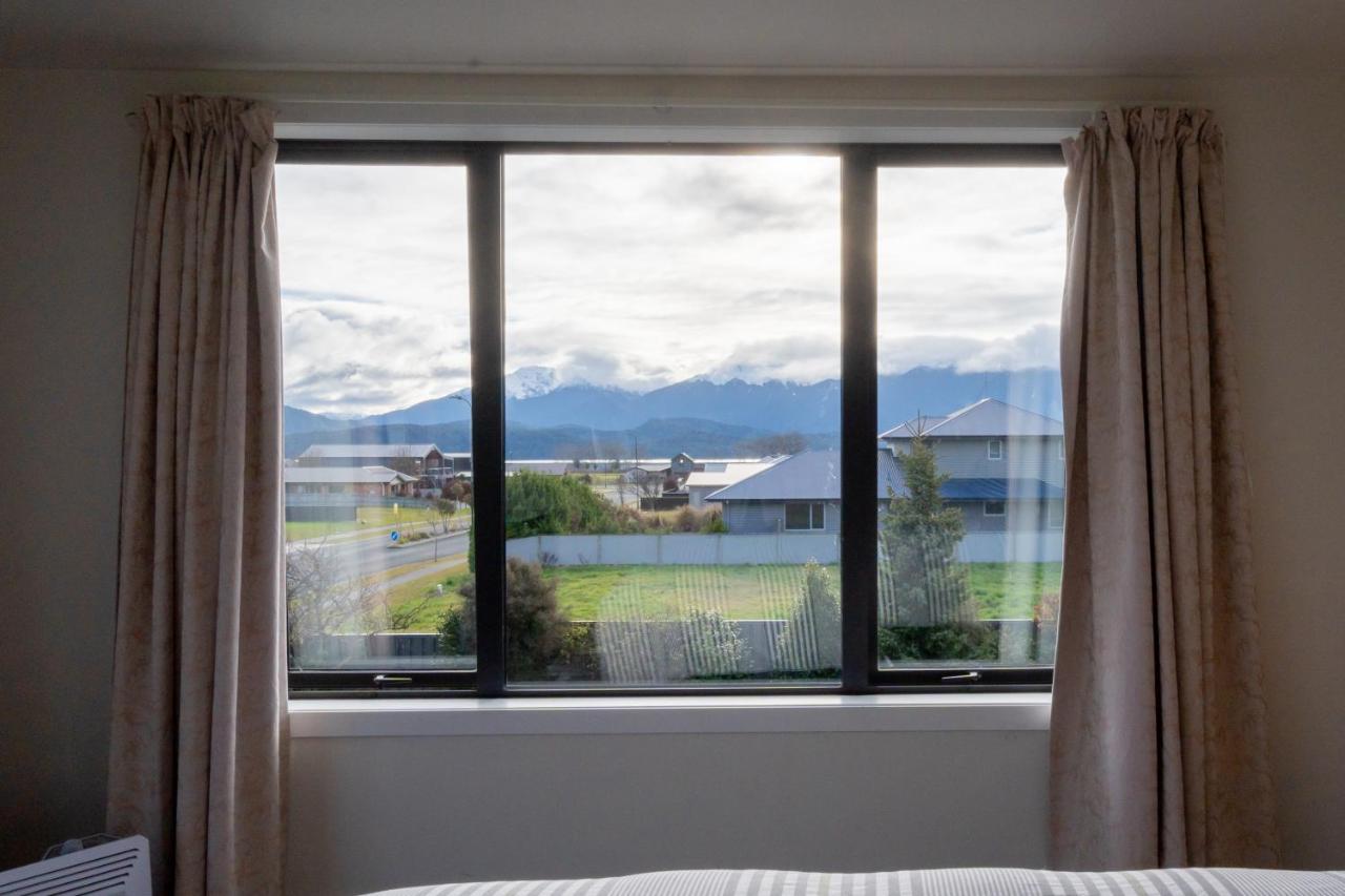 Acheron Homestead - Te Anau Holiday Home Buitenkant foto